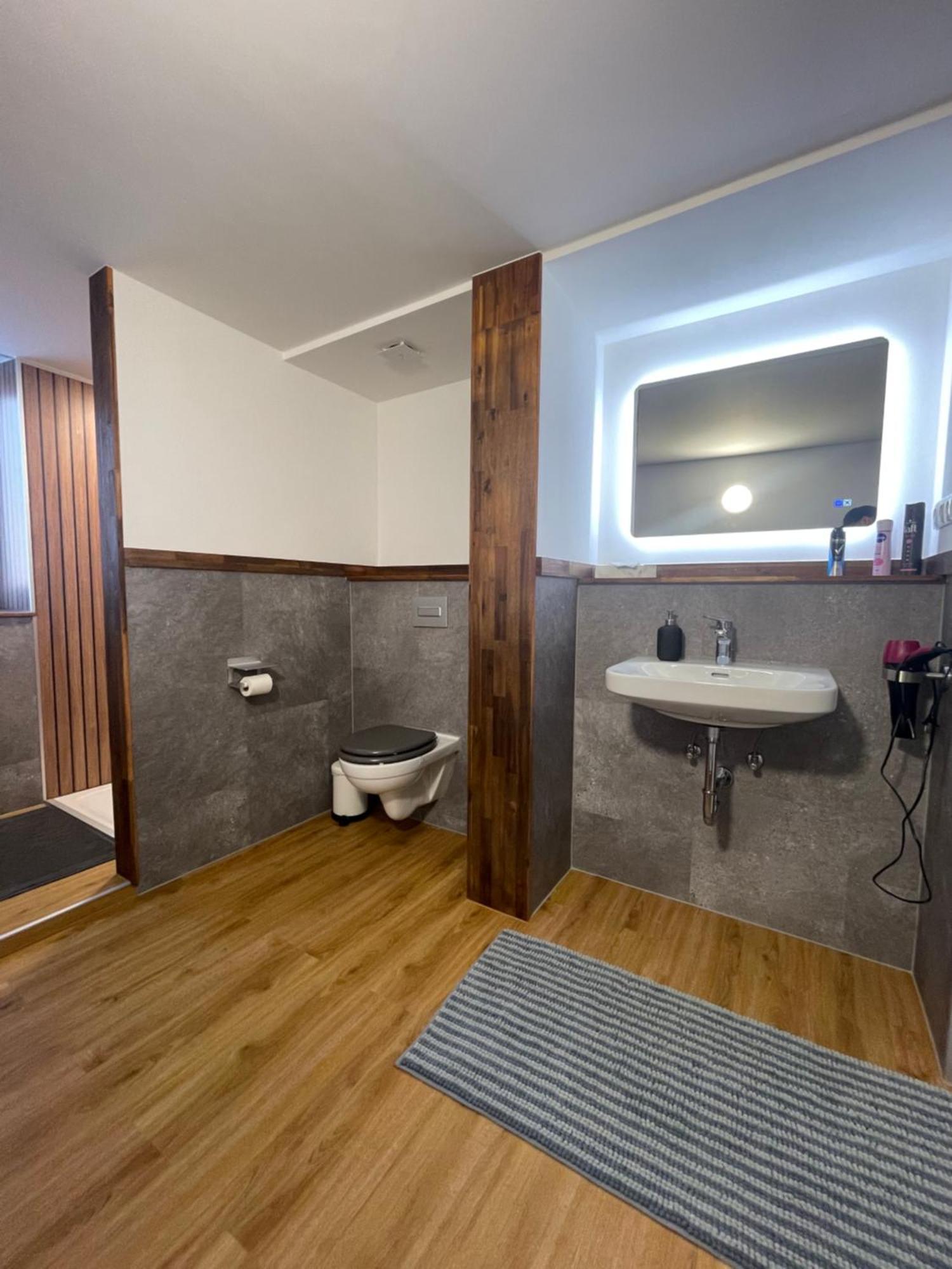 Exklusive Zimmer Mit Geteiltem Bad Und Kueche Kg Stadtilm 外观 照片